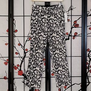 Derek Lam Size 2 Black and White Feather Print Pajama Style Silk Pants
